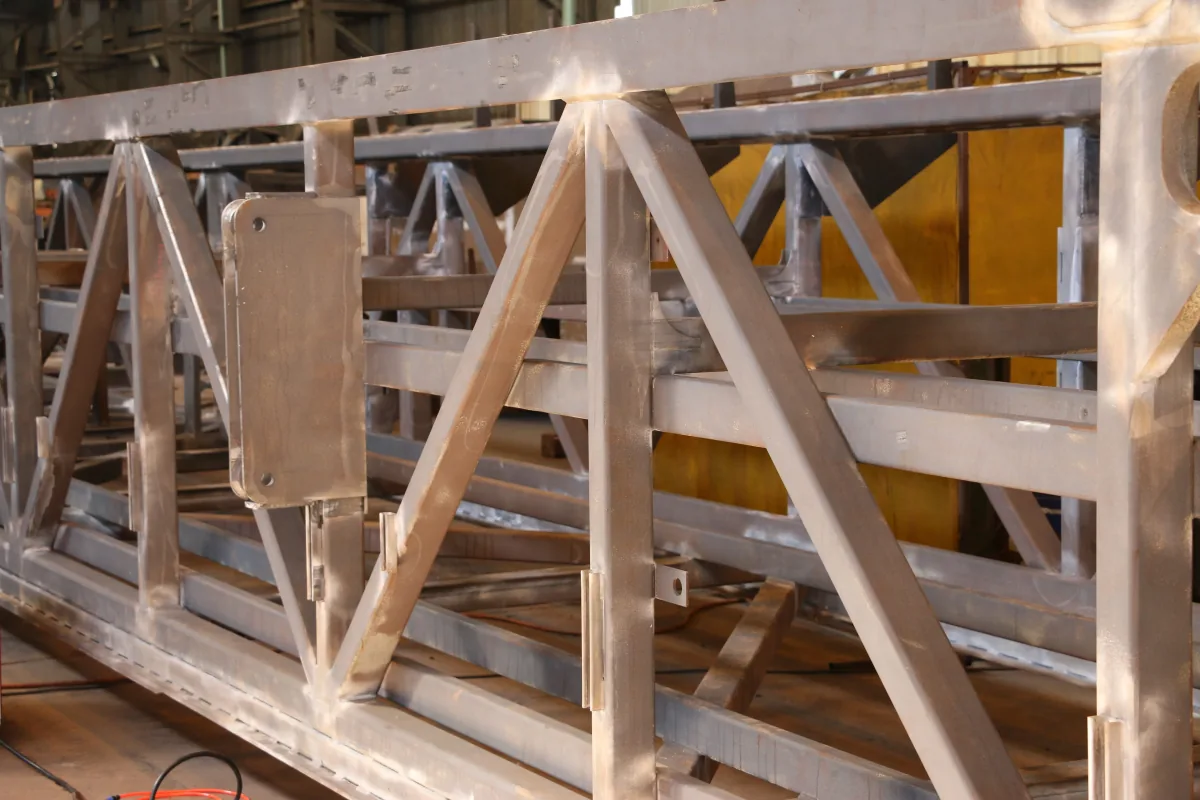 Steel frame after rust removal